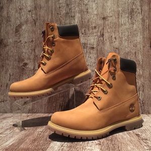 Timberland Women’s 8226A EK 6” Premium Wedge Boot